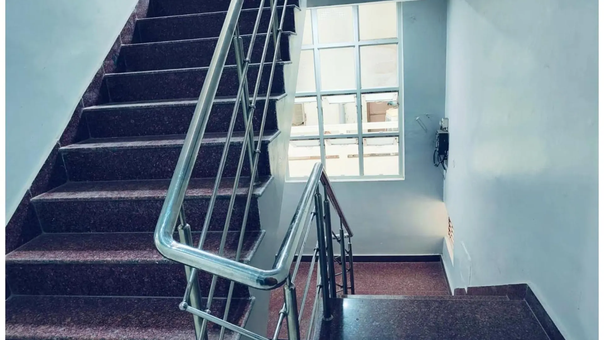 Hotel Shree! Anand! Palace Near Banaras Railway Station - Offers Budget Rooms With Wi-Fi Facility - A Comfort Stay Guest House In Benares